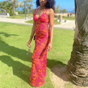 BEAUTIFUL BEACH DRESS from PrettyLittleThing ❤️